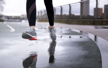 🌧️ SOS Scarpe Bagnate: La guida per non rovinarle per sempre
