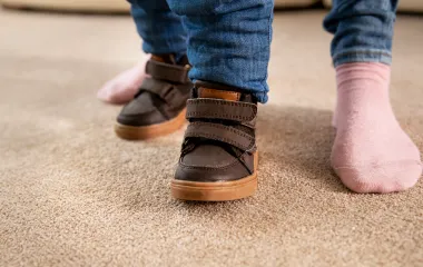 👶 Guida ai Primi Passi: Come scegliere la scarpa giusta per il tuo bambino