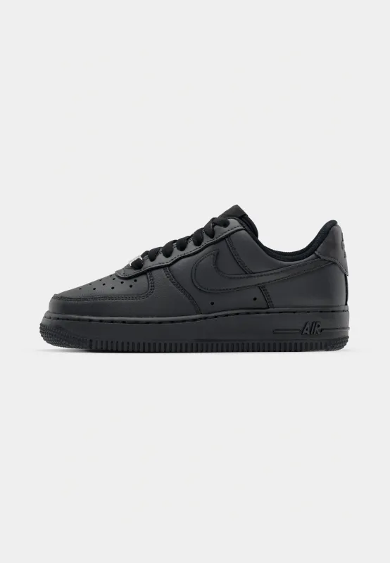 Sneakers da donna Nike Air Force 1 Low LE Triple