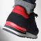 Scarpe nere da ginnastica