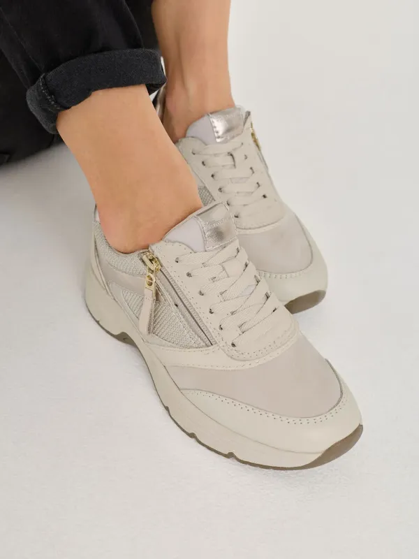 Sneakers comfort con tacco rialzato